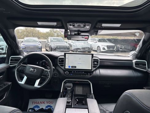 Used 2025 Toyota Sequoia Platinum image 19