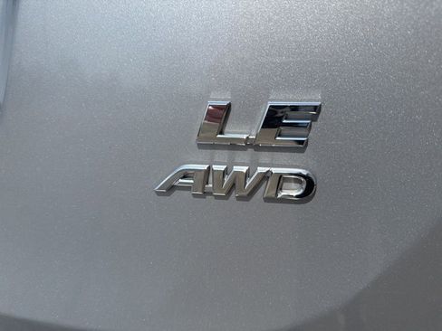 Used 2018 Toyota RAV4 LE w/ All Weather Liner Package image 6