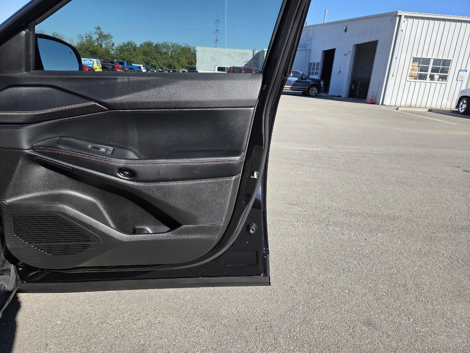 Used 2026 Jeep Cherokee Limited AWD/4WD image 39