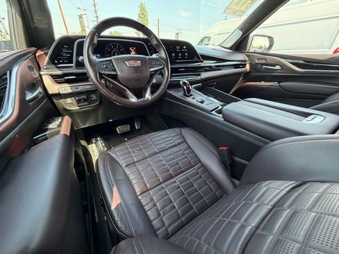 Used 2024 Cadillac Escalade V AWD/4WD image 46