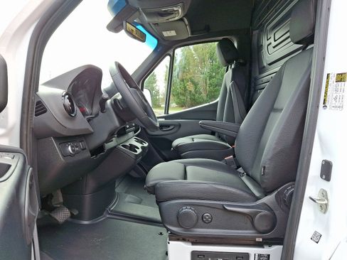 New 2025 Mercedes-Benz Sprinter 3500 image 11