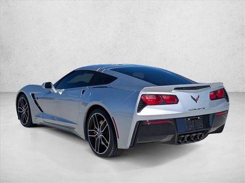 Used 2017 Chevrolet Corvette 3LT w/ 3LT Preferred Equipment Group image 8
