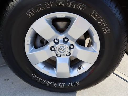 Used 2013 Nissan Frontier SV w/ SV Value Truck Pkg image 41