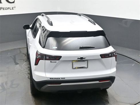New 2026 Chevrolet Equinox LT w/ Convenience Package II image 35