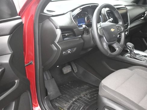 Used 2023 Chevrolet Traverse LT FWD image 10