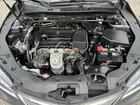 Used 2017 Acura TLX w/ Technology Package FWD image 9