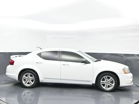 Used 2014 Dodge Avenger SE w/ Sport Appearance Group FWD image 7