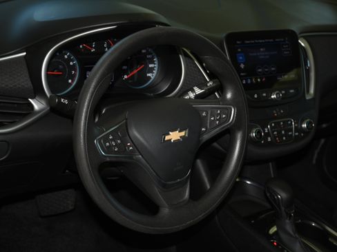 Used 2023 Chevrolet Malibu LT image 8