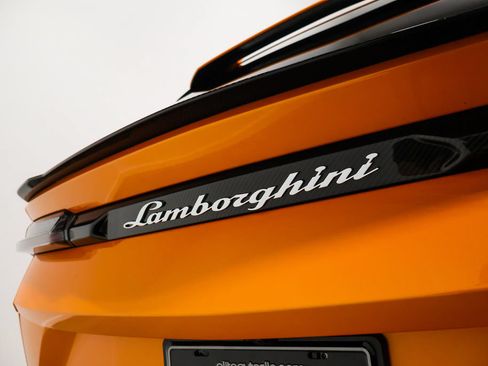 Used 2021 Lamborghini Urus AWD/4WD image 92