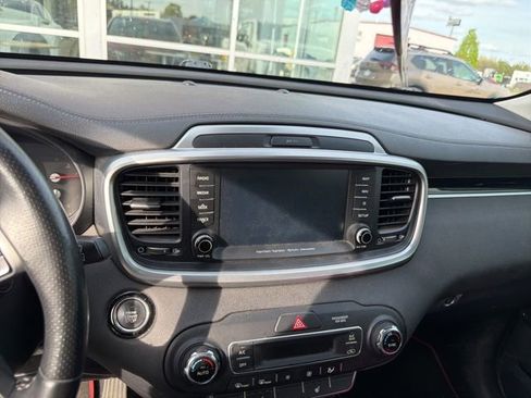 Used 2019 Kia Sorento SX FWD image 3