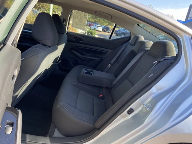 Used 2023 Nissan Altima 2.5 SV AWD/4WD image 16