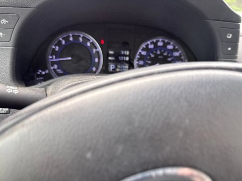 Used 2013 INFINITI G37 x Sedan w/ Premium Pkg AWD/4WD image 8
