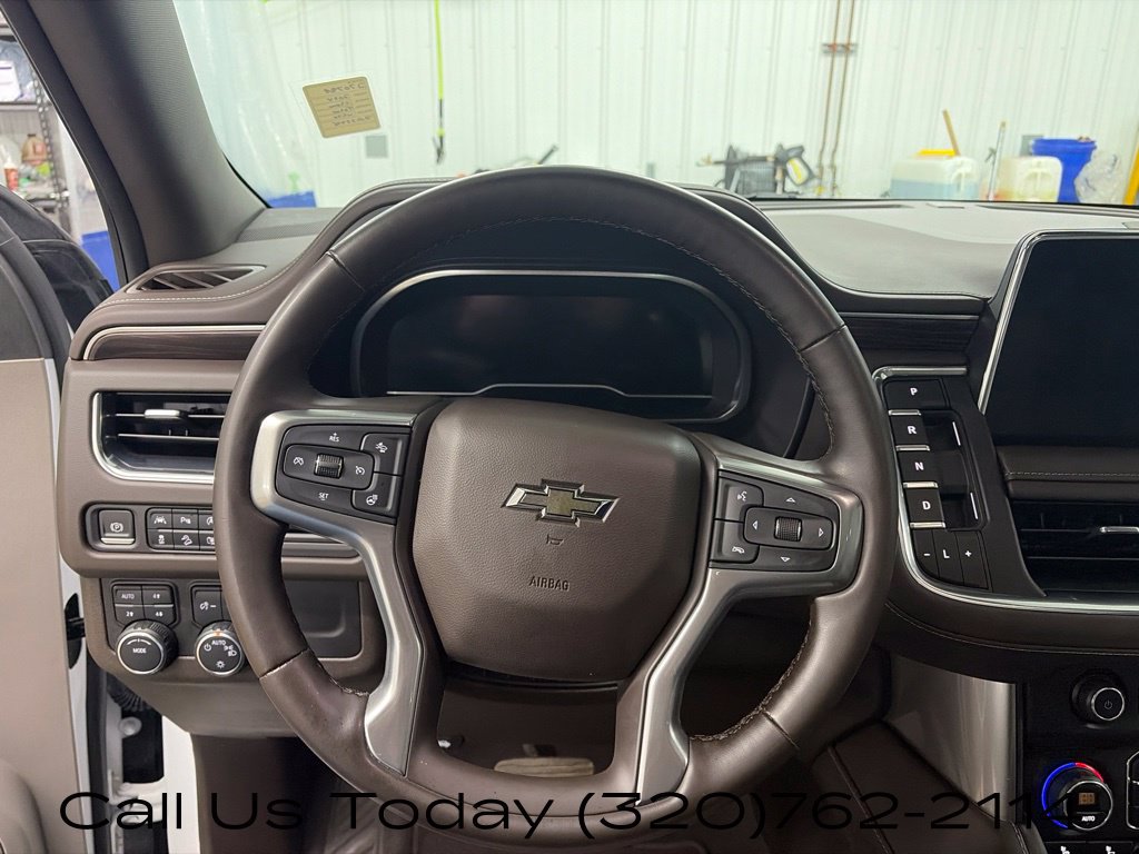 Used 2024 Chevrolet Tahoe Z71 w/ Luxury Package AWD/4WD image 16