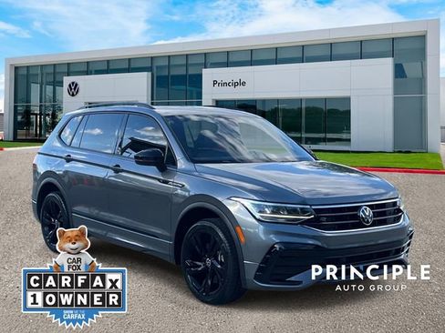 Certified 2023 Volkswagen Tiguan SE R-Line FWD image 3