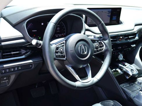 Certified 2024 Acura MDX SH-AWD w/ Advance Package image 2
