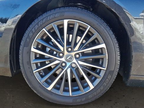 Used 2022 Lexus ES 350 w/ Premium Package image 9