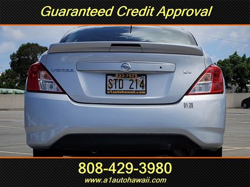 Used 2018 Nissan Versa SV FWD image 8