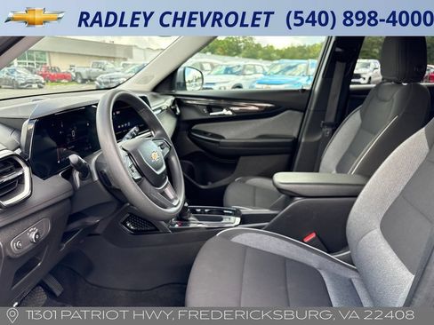 Certified 2025 Chevrolet TrailBlazer LT AWD/4WD image 3