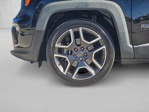 Used 2021 Jeep Renegade Sport image 23