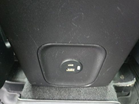 Used 2021 Ford Escape SE image 8