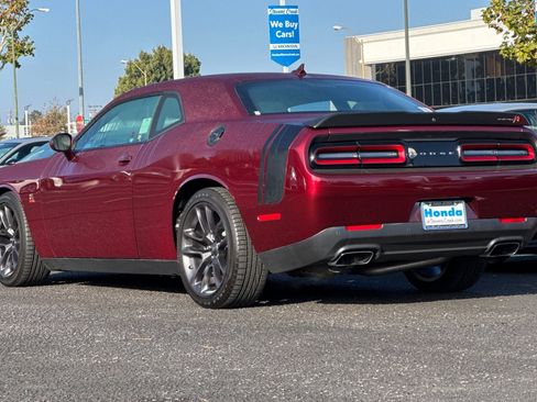 Used 2022 Dodge Challenger R/T Scat Pack image 3