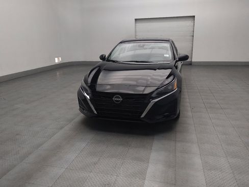 Used 2024 Nissan Altima 2.5 SV image 15