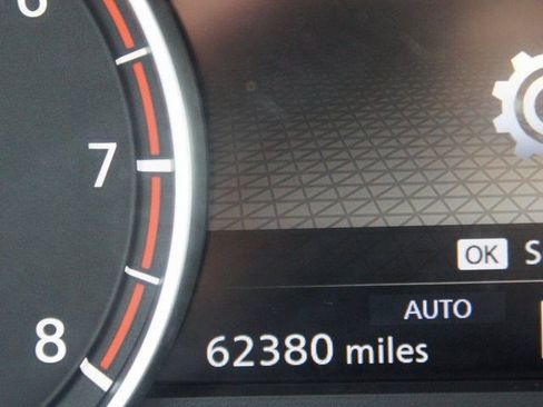 Used 2023 Nissan Rogue S image 4