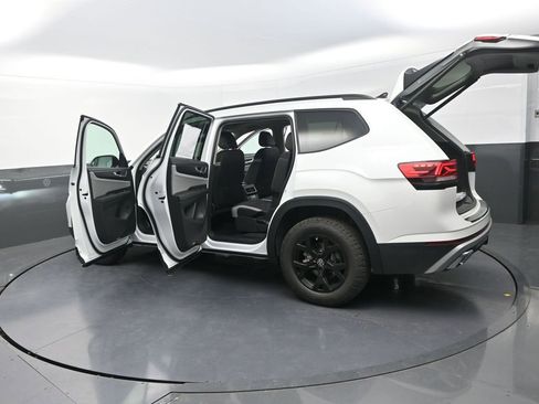 New 2026 Volkswagen Atlas Peak Edition AWD/4WD image 34