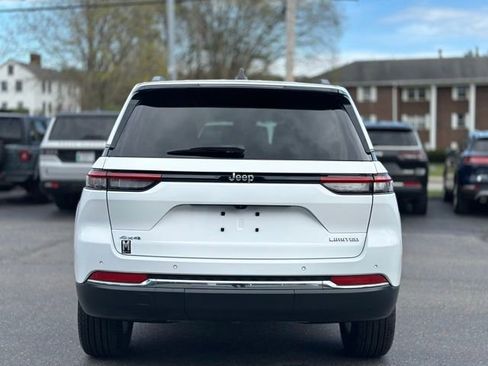 Used 2023 Jeep Grand Cherokee Limited image 4