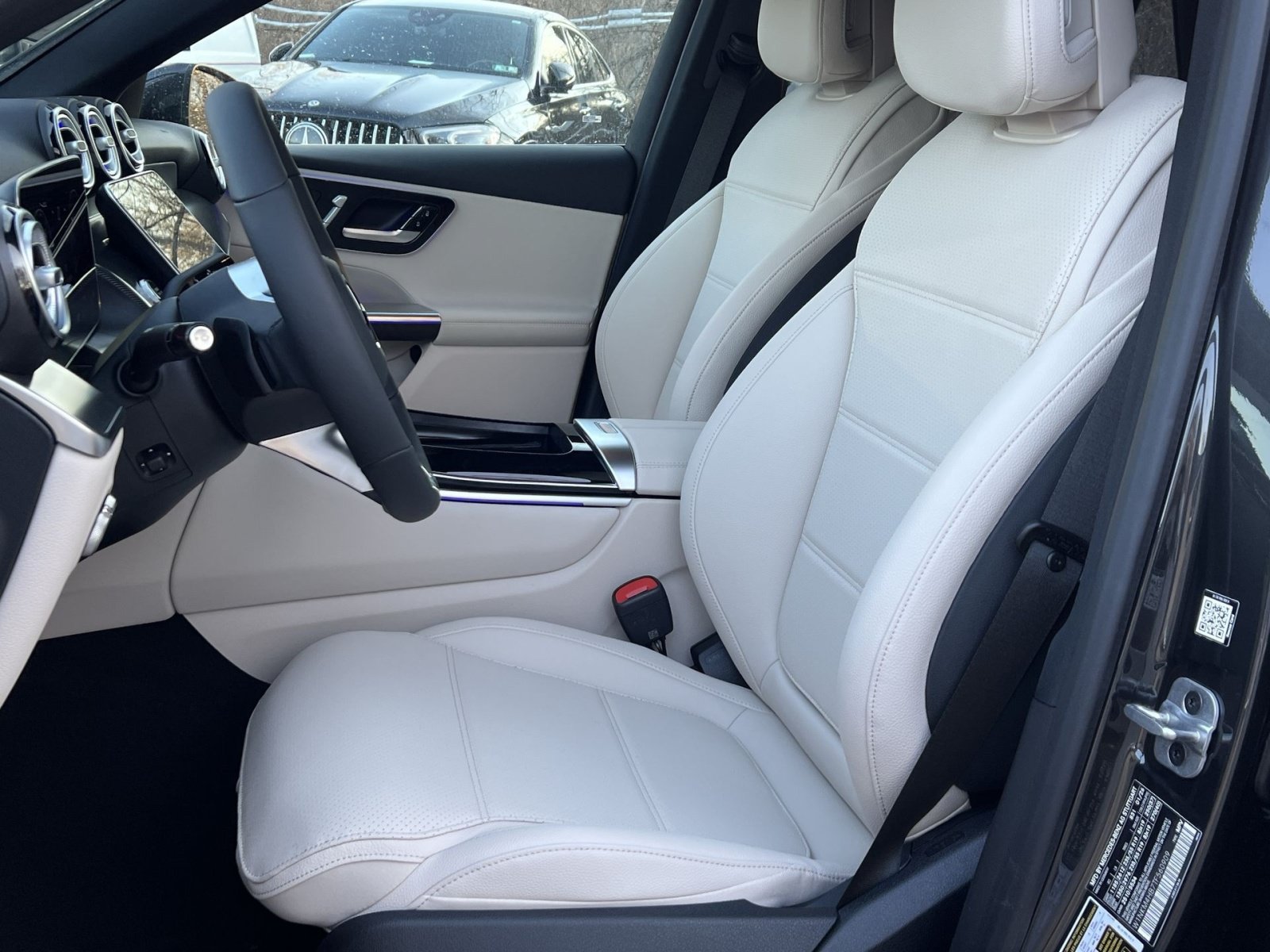 Certified 2026 Mercedes-Benz GLC 300 4MATIC image 11