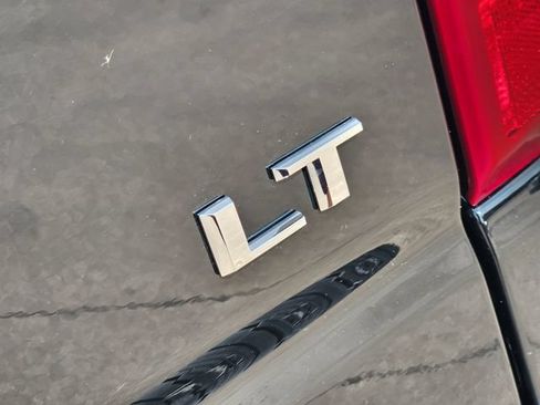 Used 2026 Chevrolet Silverado 1500 LT RWD image 12