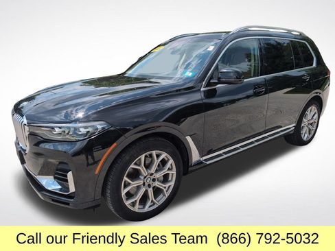 Used 2022 BMW X7 xDrive40i w/ Premium Package AWD/4WD image 1