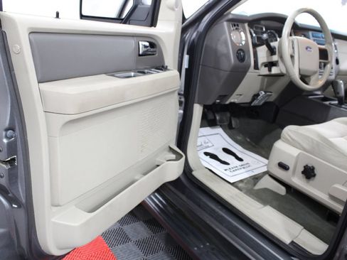 Used 2011 Ford Expedition XL w/ 101A Rapid Spec Order Code AWD/4WD image 10