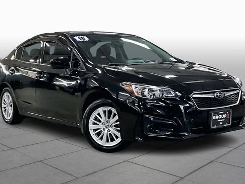 Used 2018 Subaru Impreza 2.0i Premium image 3