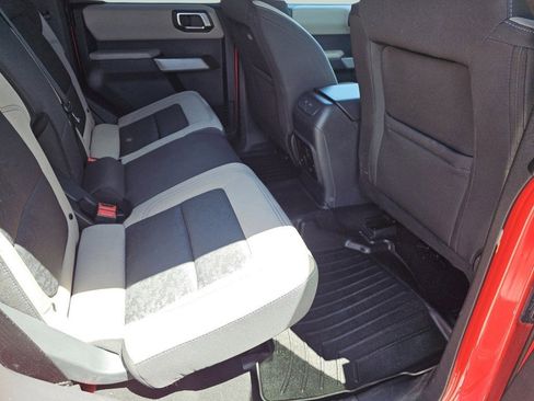 Used 2023 Ford Bronco Wildtrak AWD/4WD image 5