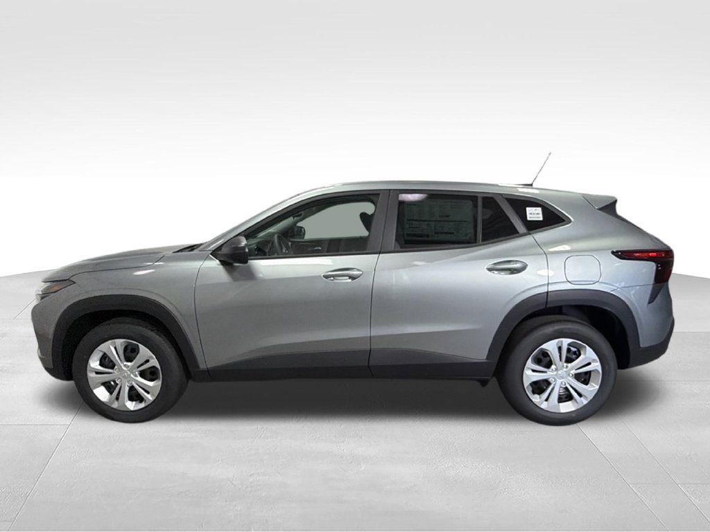 New 2026 Chevrolet Trax LS FWD image 5