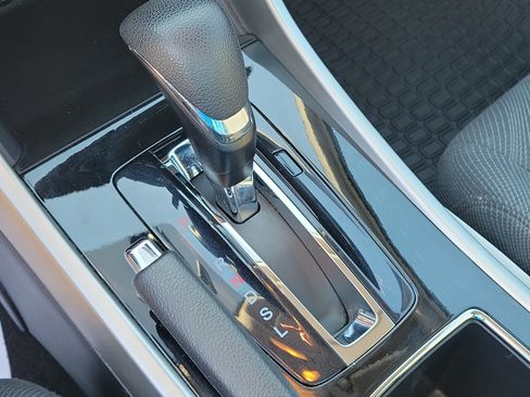 Used 2016 Honda Accord EX image 28