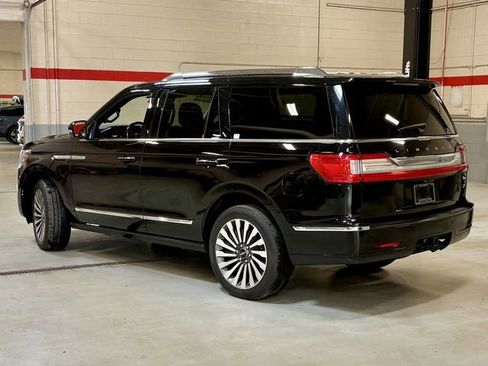 Used 2021 Lincoln Navigator Reserve w/ Luxury Package image 2