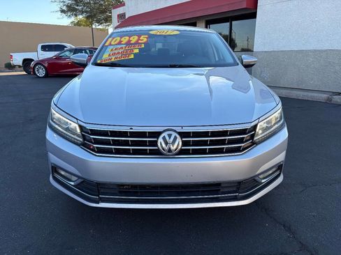 Used 2017 Volkswagen Passat 1.8T SE w/ SE Lighting Package image 2