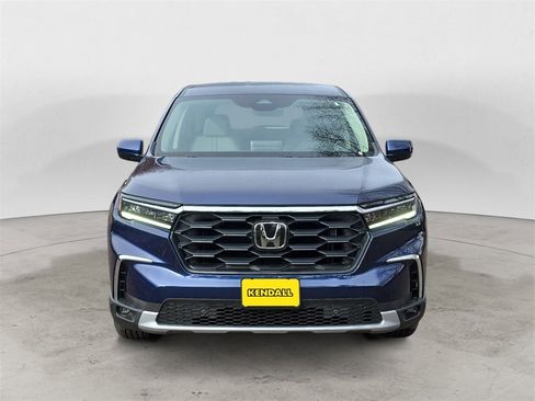 New 2025 Honda Pilot EX-L image 8