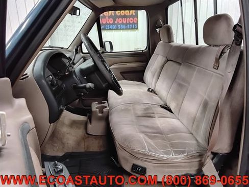 Used 1994 Ford F150 XL AWD/4WD image 10
