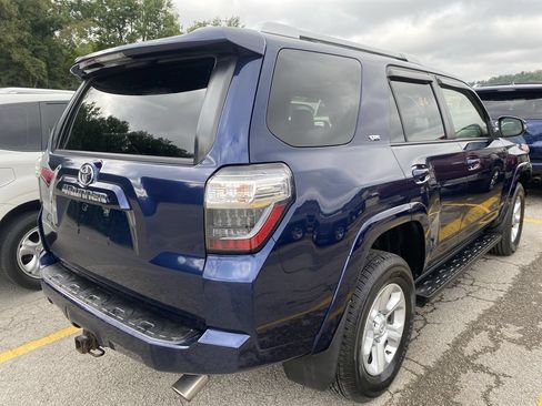 Used 2016 Toyota 4Runner SR5 Premium AWD/4WD image 4