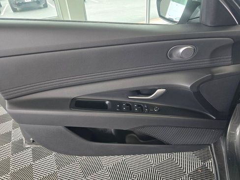 New 2026 Hyundai Elantra Limited FWD image 31