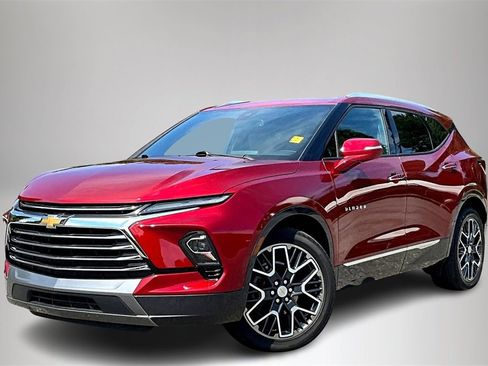 Certified 2023 Chevrolet Blazer Premier w/ Enhanced Convenience Package image 3