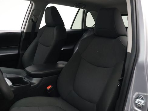 Certified 2025 Toyota RAV4 XLE FWD image 13