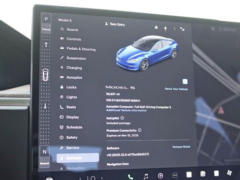 Used 2022 Tesla Model S image 26