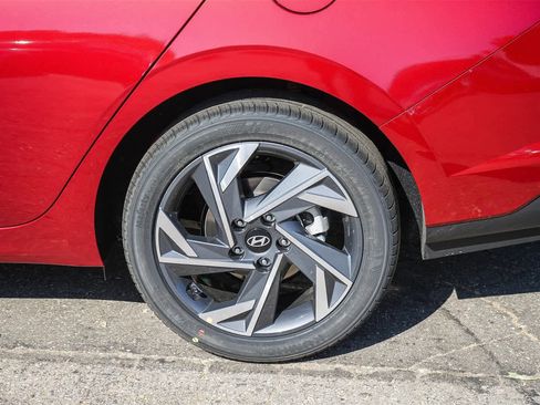 New 2025 Hyundai Elantra Sport image 9