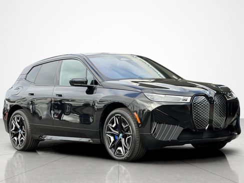 Used 2024 BMW iX xDrive50 w/ Premium Package AWD/4WD image 7