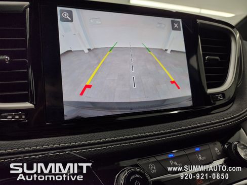 New 2026 Chrysler Pacifica Select image 21