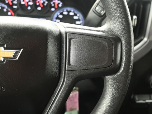Used 2021 Chevrolet Silverado 1500 Custom AWD/4WD image 11